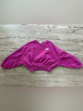 Nike Girls Cropped Crewneck Sweatshirt - Kids Small - Fuchsia Pink